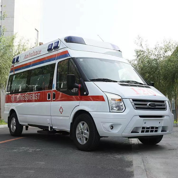 靖西行动不便者长途救护车租赁:安全转运的核心注意事项